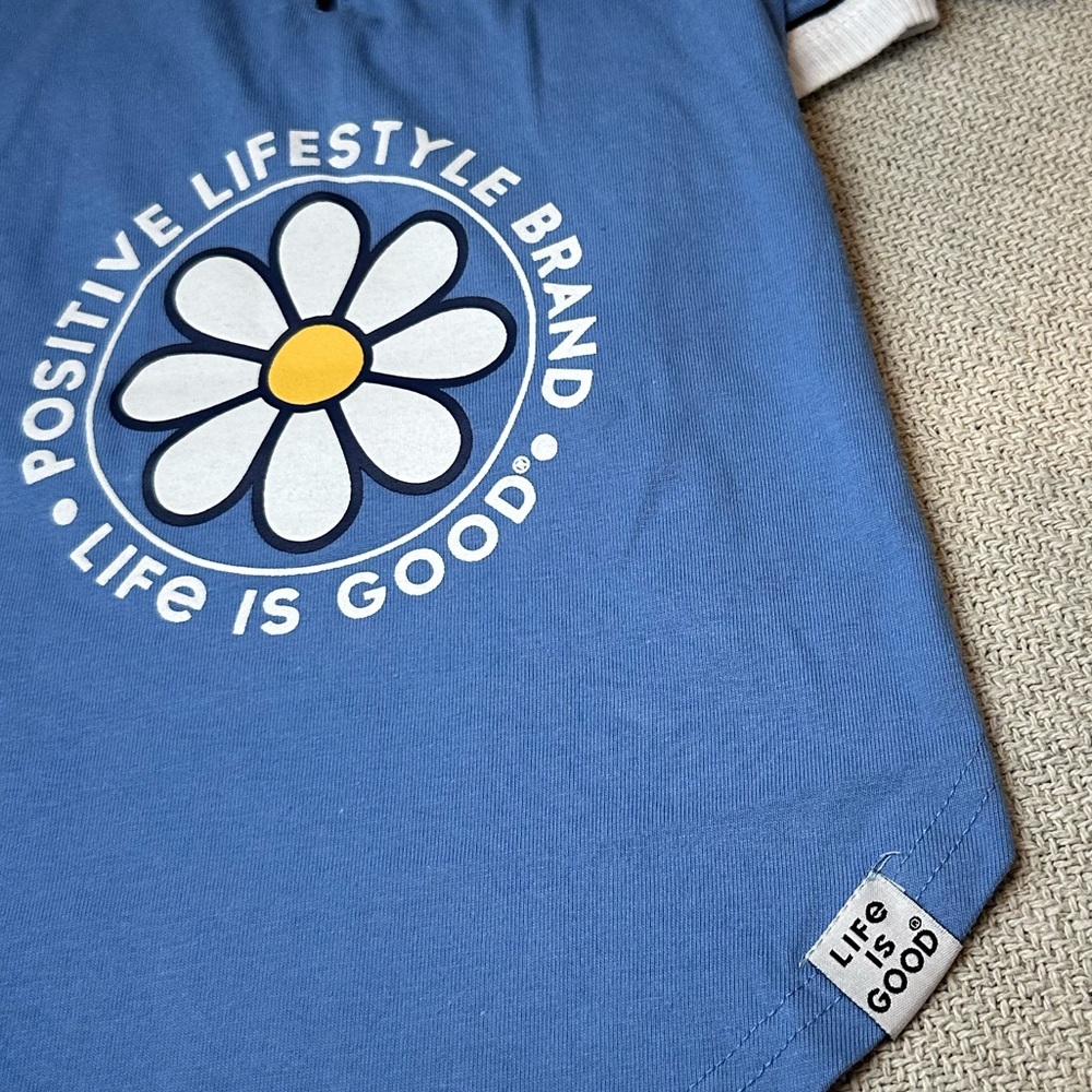 Life is Good Dog Shirt Size Medium NWT Blue Daisy Puppy Pet Gift - Picture 4 of 8